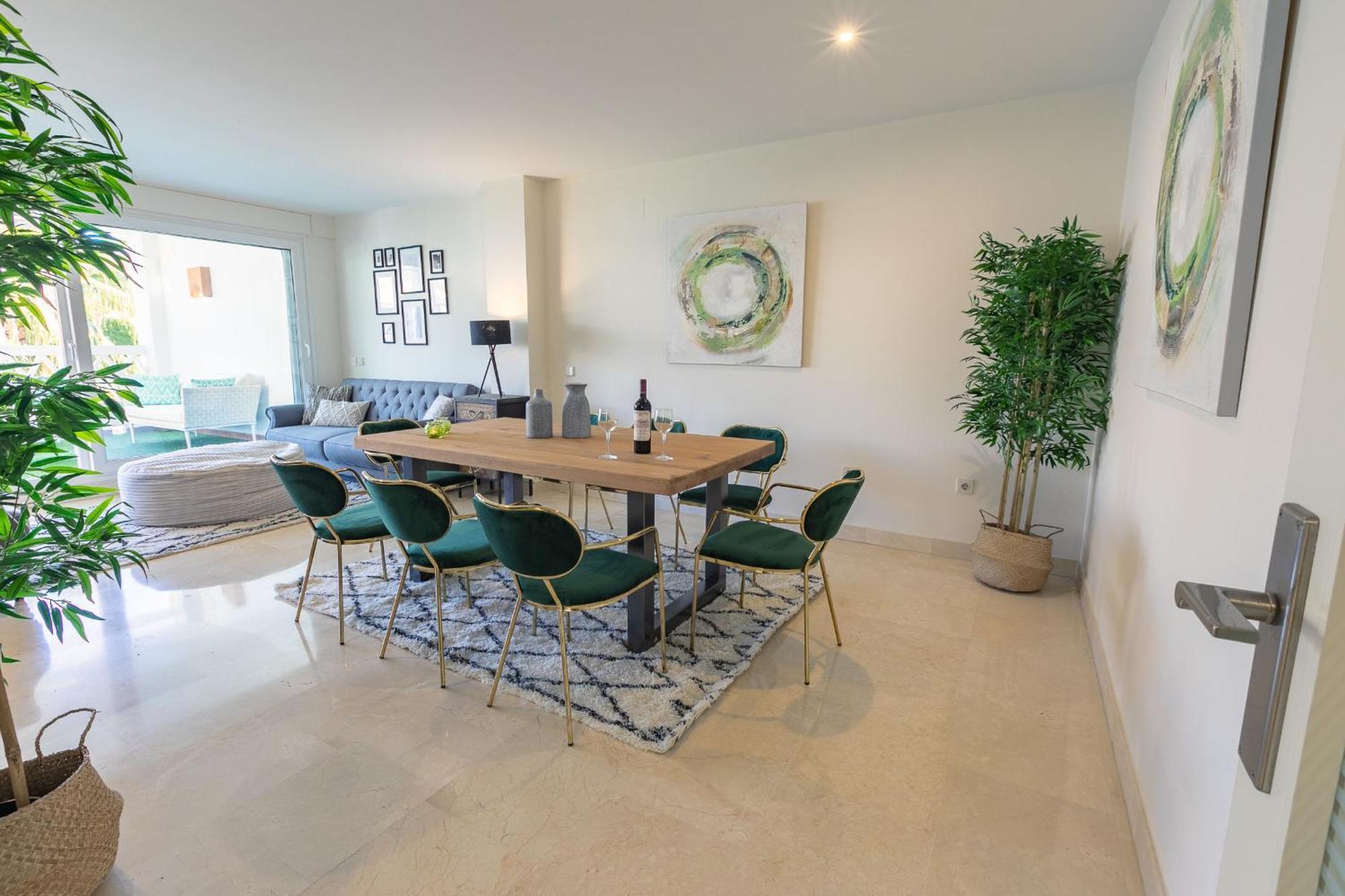 Vacation Marbella I Las Canas Beachfront Haven, Sea View, Jacuzzi, Golden Mile, Duplex Penthouse, 24-7 Security Lejlighed Eksteriør billede