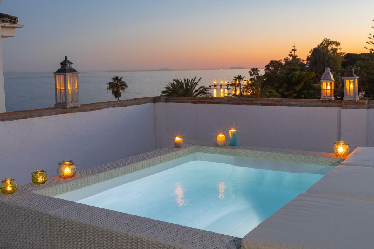Vacation Marbella I Las Canas Beachfront Haven, Sea View, Jacuzzi, Golden Mile, Duplex Penthouse, 24-7 Security Lejlighed Eksteriør billede